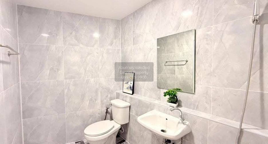 For sale 4 bedrooms house in Khlong Sam Wa, Bangkok