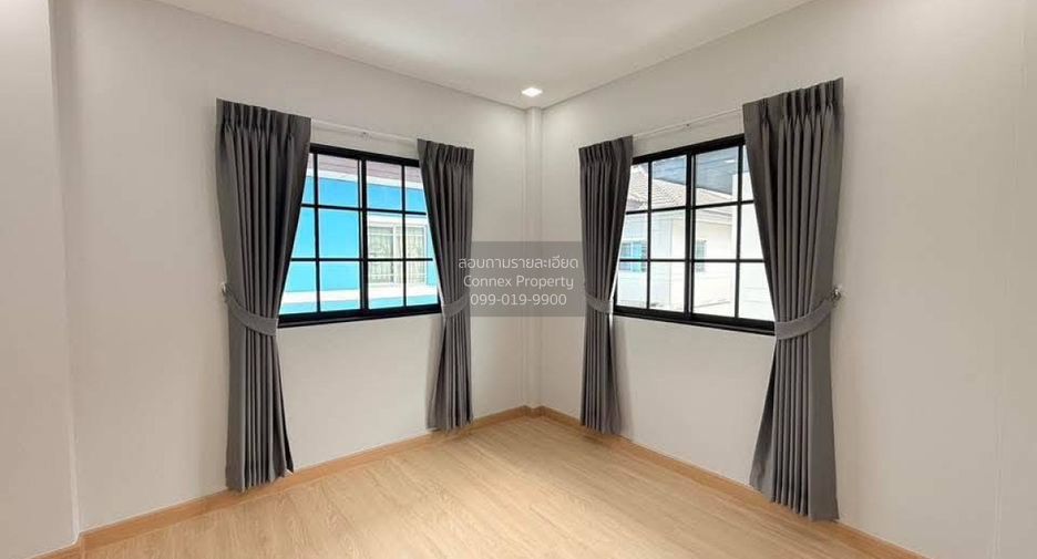 For sale 4 bedrooms house in Khlong Sam Wa, Bangkok