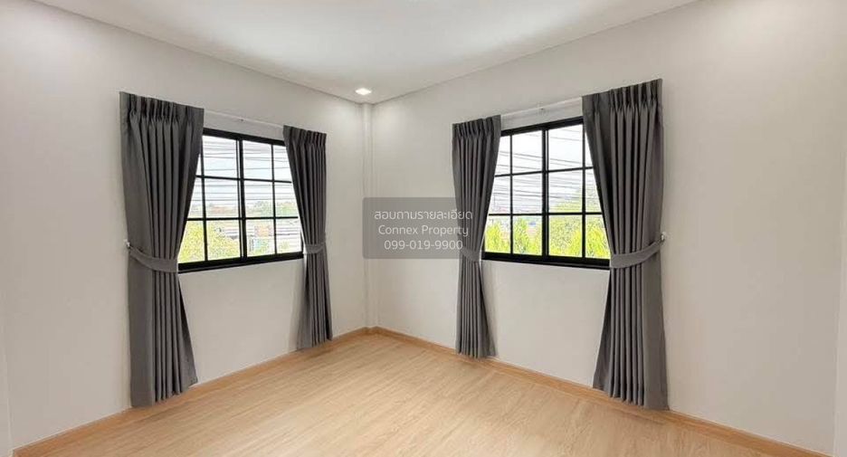 For sale 4 bedrooms house in Khlong Sam Wa, Bangkok
