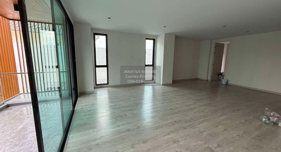 For sale 3 bedrooms house in Prawet, Bangkok