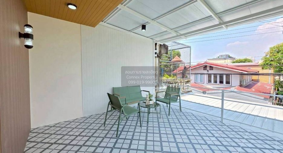 Casa adosada en venta de 4 habitaciones en Mueang Nonthaburi, Nonthaburi