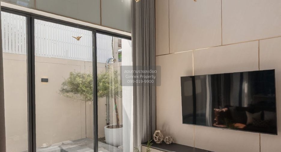 Haus zum Kauf mit 4 Zimmer in Lat Phrao, Bangkok