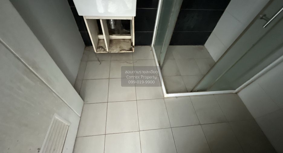 For sale 3 bedrooms townhouse in Prawet, Bangkok