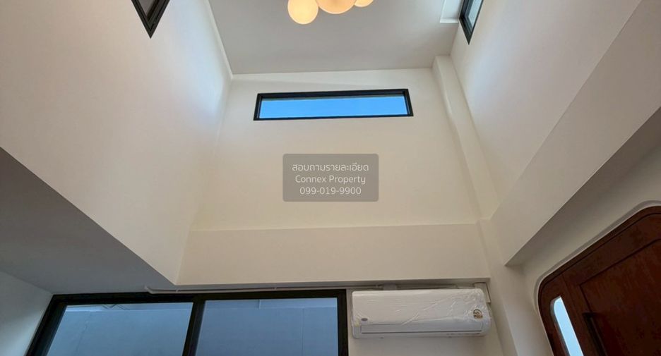 Casa adosada en venta de 3 habitaciones en Pathum Wan, Bangkok