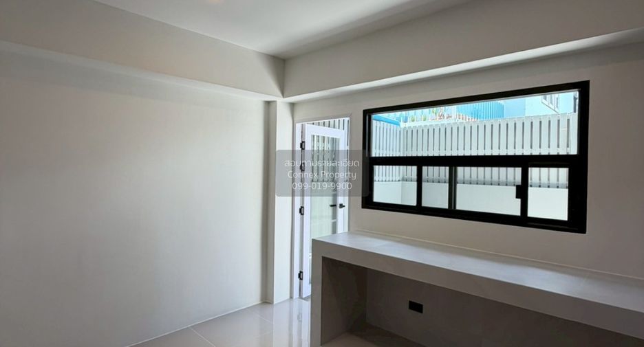 Casa adosada en venta de 3 habitaciones en Pathum Wan, Bangkok