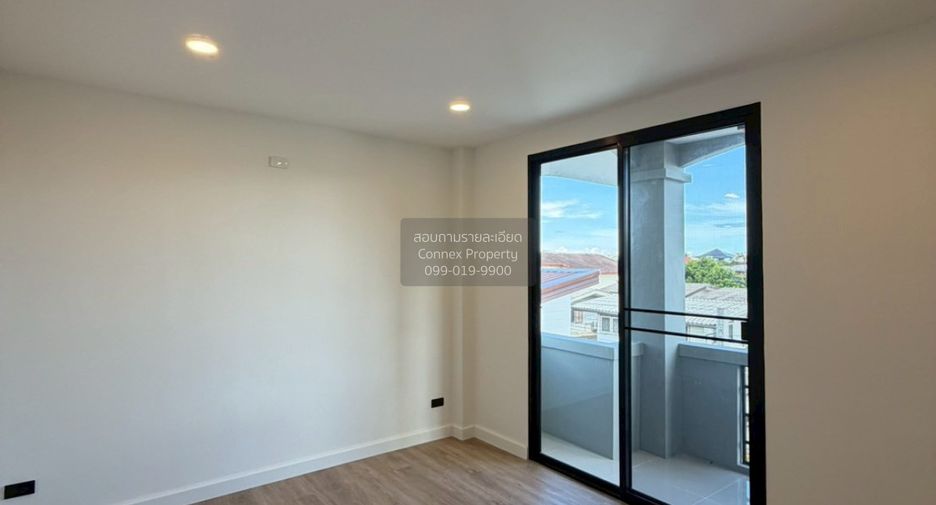 Casa adosada en venta de 3 habitaciones en Pathum Wan, Bangkok