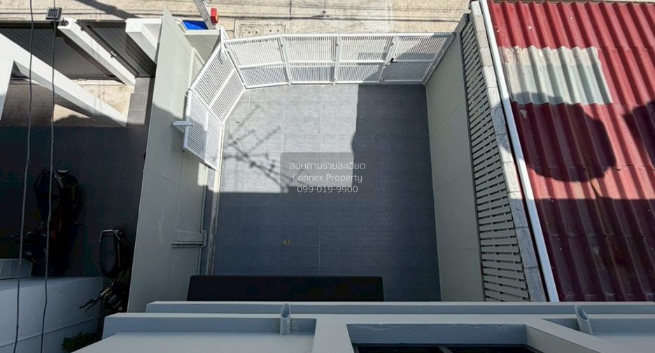 Casa adosada en venta de 3 habitaciones en Pathum Wan, Bangkok