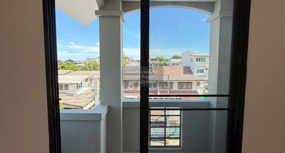 Casa adosada en venta de 3 habitaciones en Pathum Wan, Bangkok