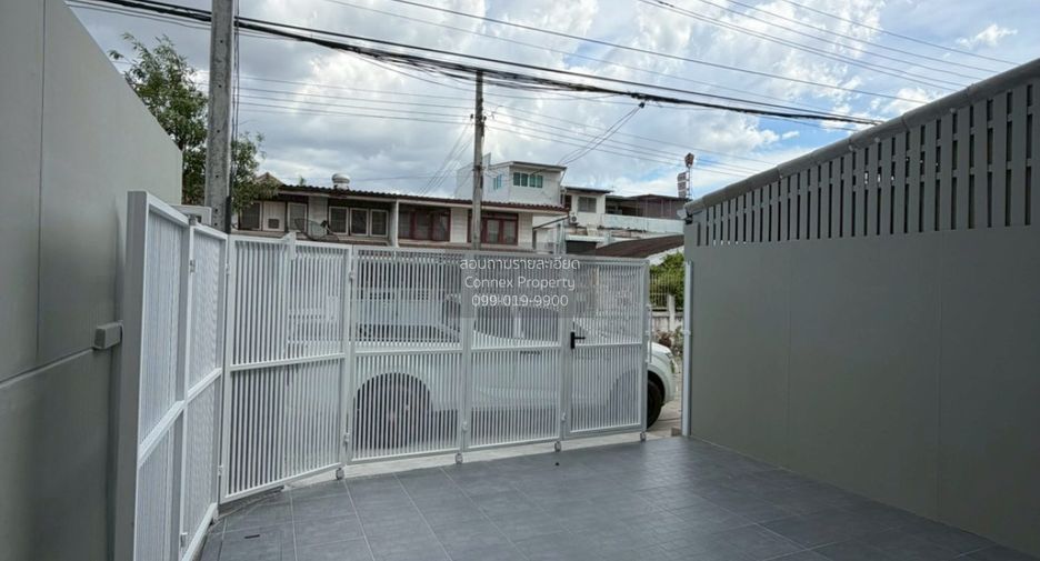 Casa adosada en venta de 3 habitaciones en Pathum Wan, Bangkok