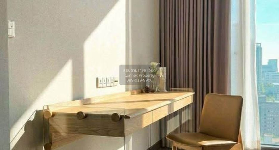 For sale 3 bedrooms condo in Khlong Toei, Bangkok