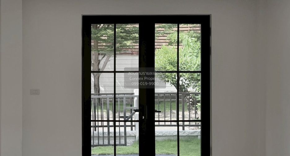 For sale 3 bedrooms house in Bang Khun Thian, Bangkok