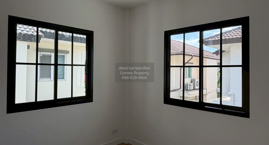 For sale 3 bedrooms house in Bang Khun Thian, Bangkok
