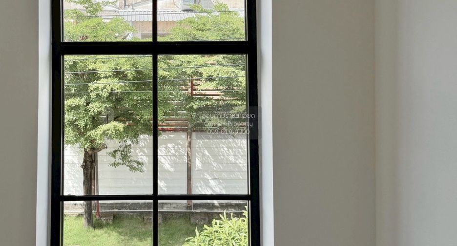 For sale 3 bedrooms house in Bang Khun Thian, Bangkok