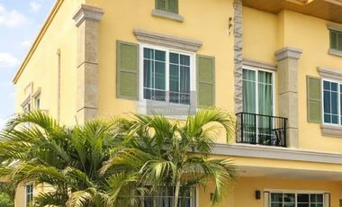 For sale 4 bedrooms townhouse in Prawet, Bangkok
