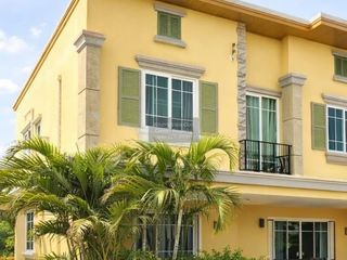 For sale 4 bedrooms townhouse in Prawet, Bangkok