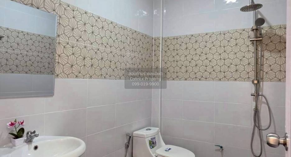 Casa adosada en venta de 4 habitaciones en Mueang Nonthaburi, Nonthaburi