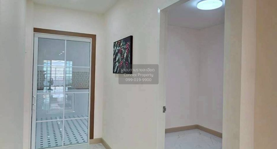 Casa adosada en venta de 4 habitaciones en Mueang Nonthaburi, Nonthaburi