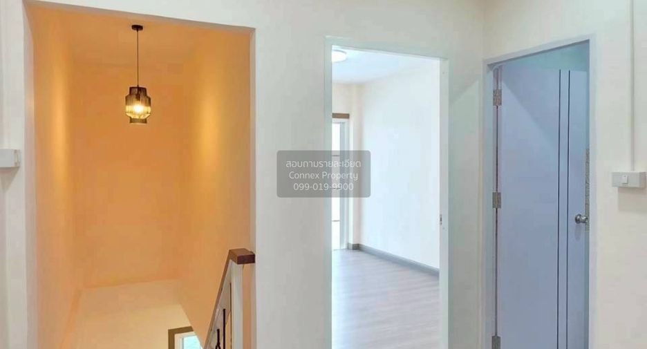 Casa adosada en venta de 4 habitaciones en Mueang Nonthaburi, Nonthaburi