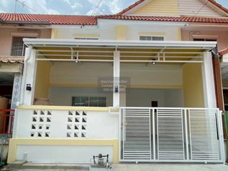 Reihenhaus zum Kauf mit 3 Zimmer in Khlong Luang, Pathum Thani