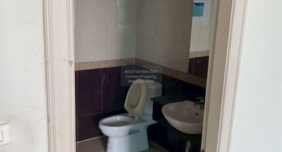 For sale 3 bedrooms townhouse in Chatuchak, Bangkok