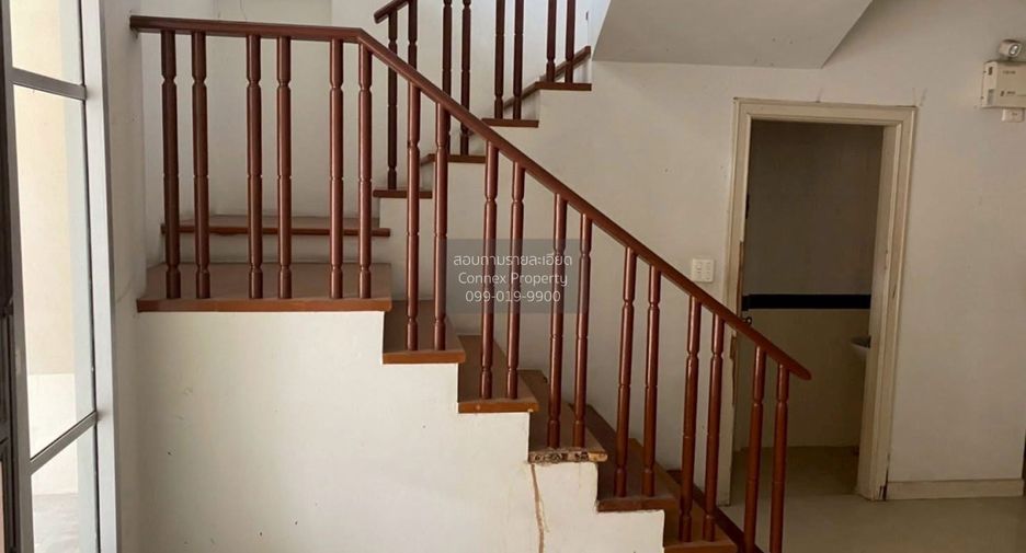 For sale 3 bedrooms townhouse in Chatuchak, Bangkok