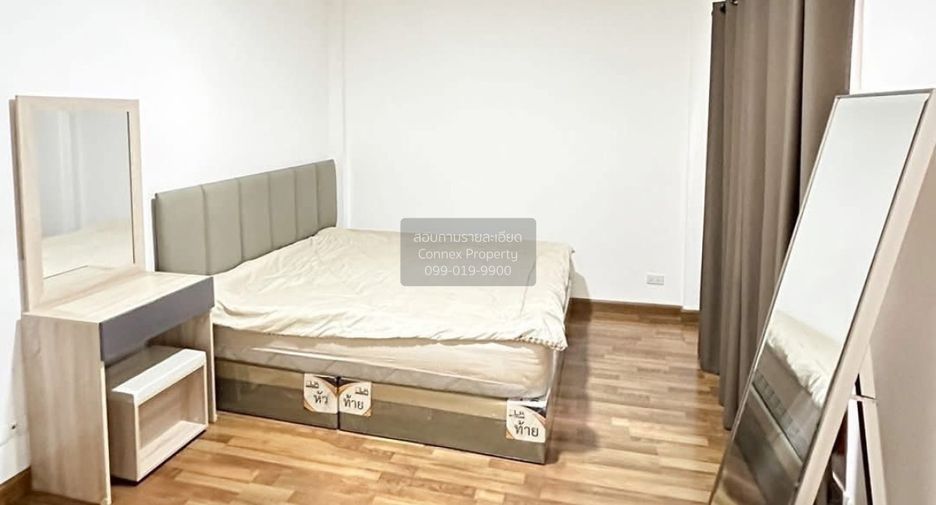 For rent 4 bedrooms townhouse in Mueang Samut Prakan, Samut Prakan