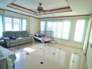For rent 3 ベッドルーム house in Lat Krabang, Bangkok