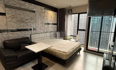 For rent 1 bed condo in Huai Khwang, Bangkok