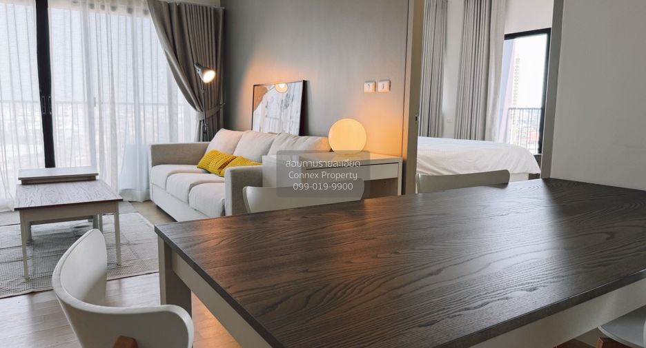 For rent 2 bedrooms condo in Khlong Toei, Bangkok