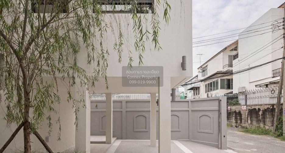 出租 3 卧室 独立屋 在 Watthana, 曼谷