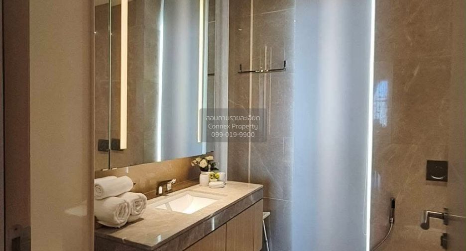 For rent 2 bedrooms condo in Khlong San, Bangkok