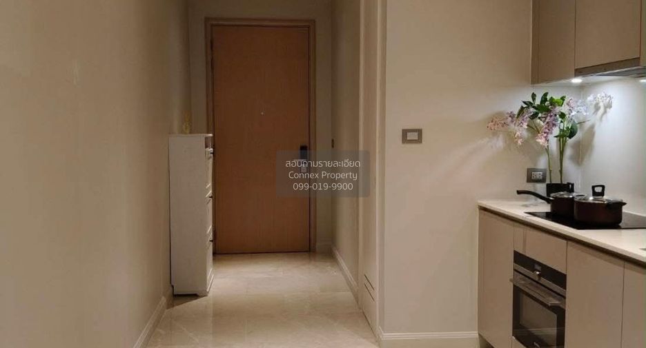 For rent 2 bedrooms condo in Khlong San, Bangkok