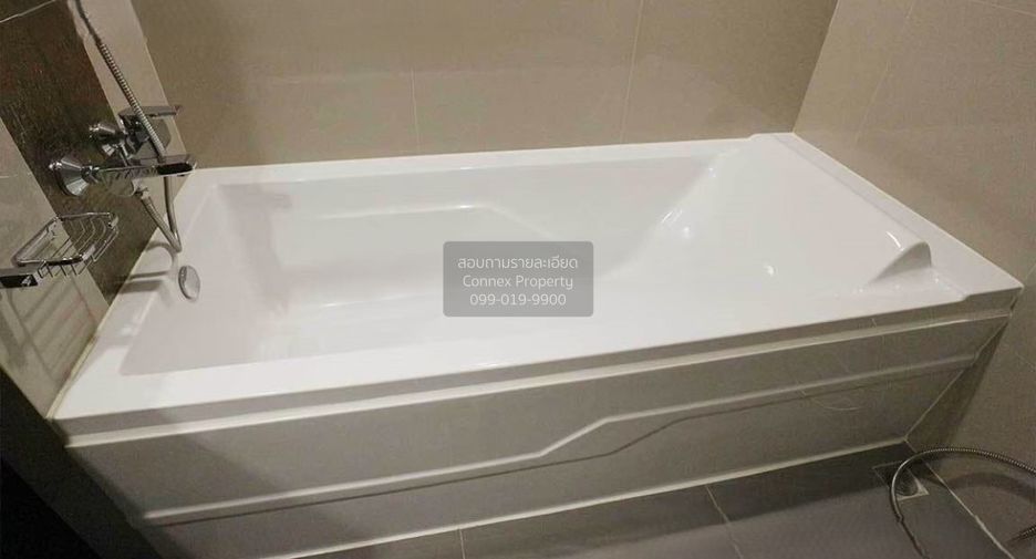 For rent 1 bed condo in Phra Khanong, Bangkok