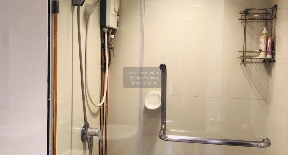 For rent 2 bedrooms condo in Phra Khanong, Bangkok
