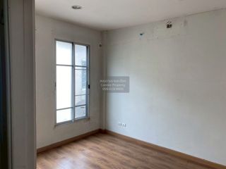 Casa adosada en alquiler de 3 habitaciones en Chatuchak, Bangkok