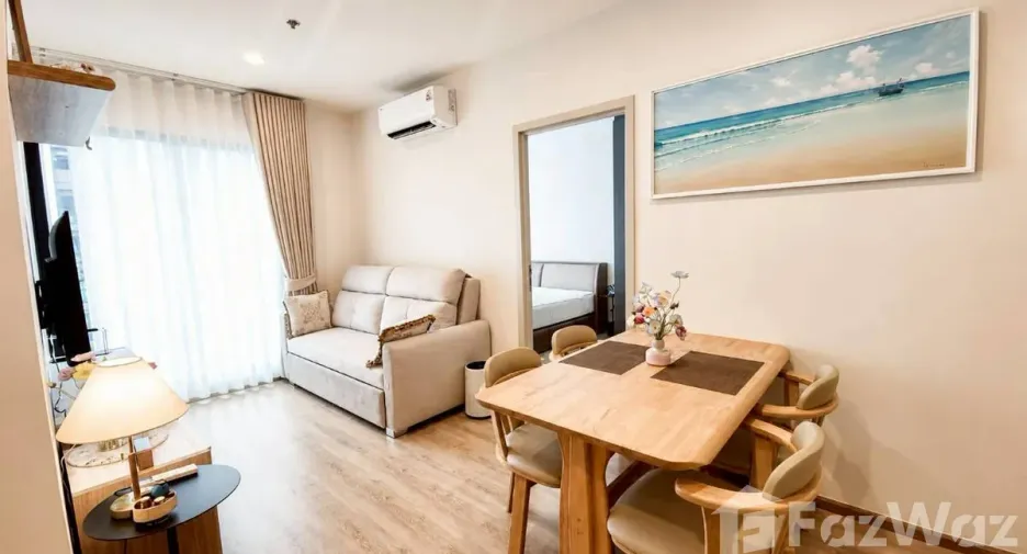 For rent 2 bedrooms condo in Huai Khwang, Bangkok