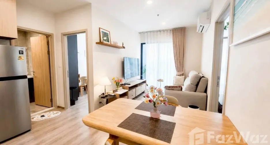 For rent 2 bedrooms condo in Huai Khwang, Bangkok