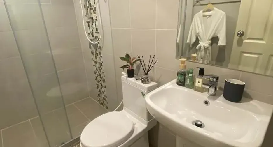 For sale and for rent 2 bedrooms condo in Huai Khwang, Bangkok