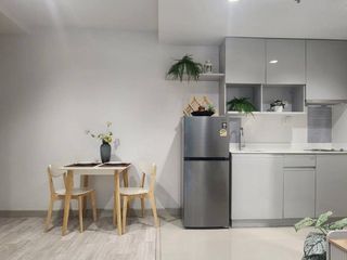 À vendre 1 chambre condo à Huai Khwang, Bangkok