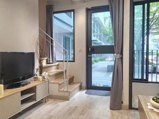 À vendre 1 chambre condo à Huai Khwang, Bangkok