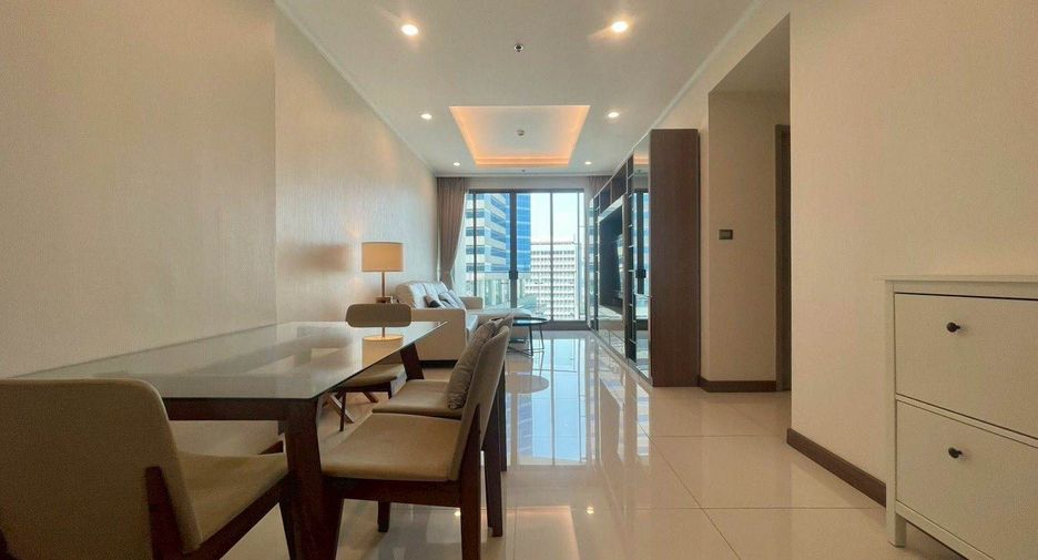 For rent 2 bedrooms condo in Watthana, Bangkok