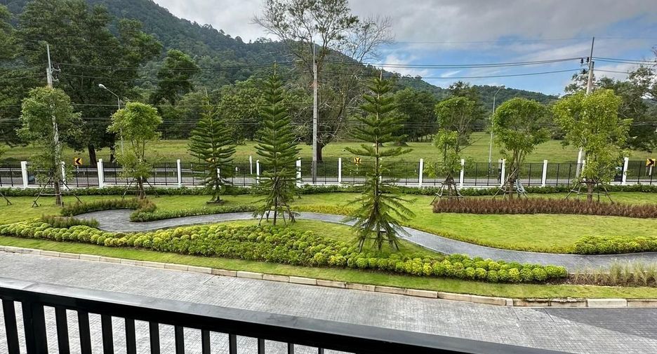 For sale 4 bedrooms house in Mueang Phuket, Phuket