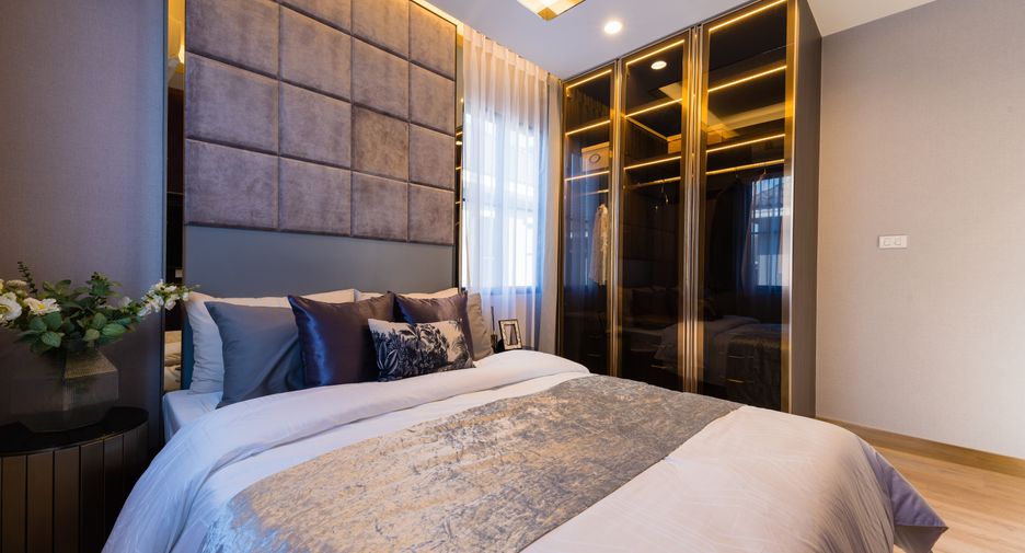 For sale 4 bedrooms house in Mueang Phuket, Phuket