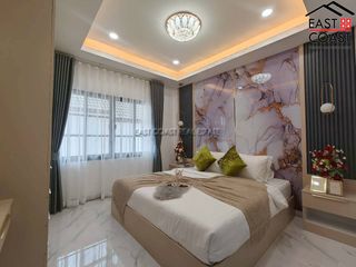 For sale 4 bedrooms house in Bang Lamung, Chonburi
