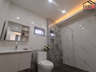 For sale 4 bedrooms house in Bang Lamung, Chonburi