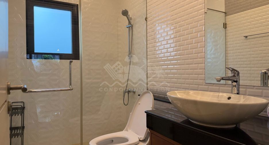 For rent 3 bedrooms house in East Pattaya, Pattaya