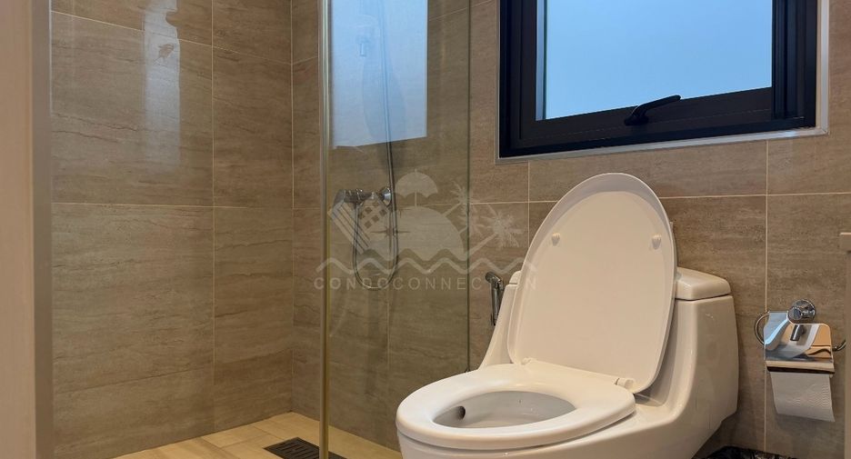 For rent 3 bedrooms house in East Pattaya, Pattaya