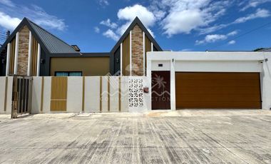 For sale 3 bedrooms house in East Pattaya, Pattaya