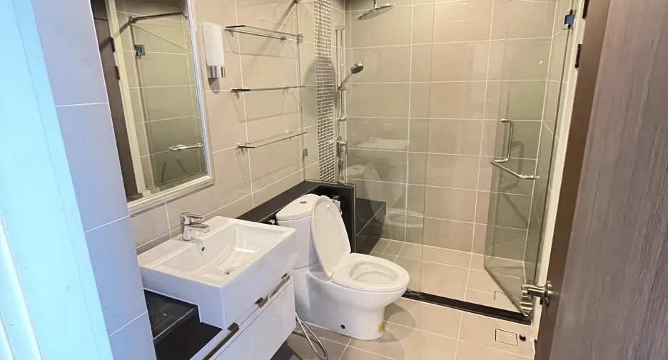 For rent 1 bed condo in Sathon, Bangkok
