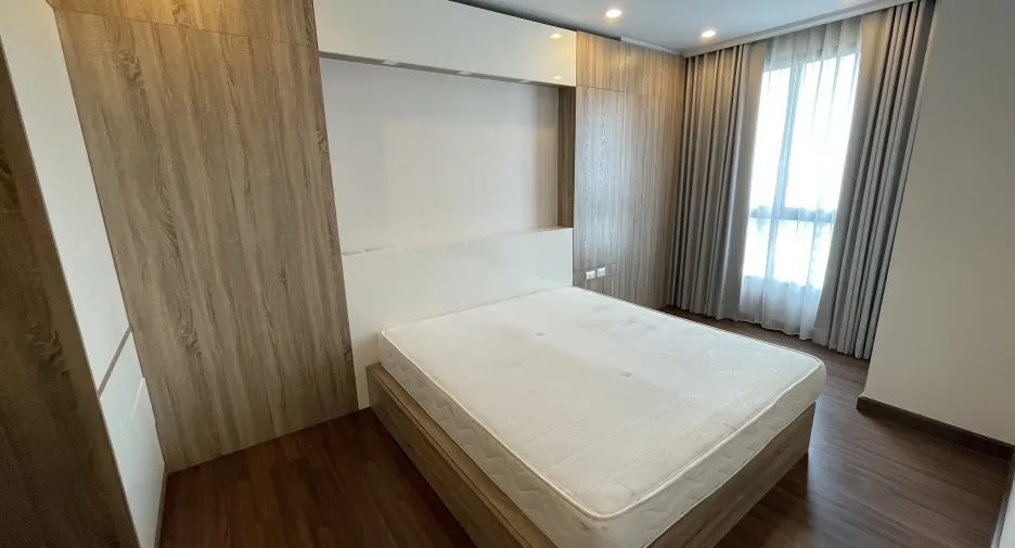 For rent 1 bed condo in Sathon, Bangkok